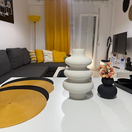 Pagrati Apartment Διαμέρισμα Παγκράτι 아테네 외부 사진