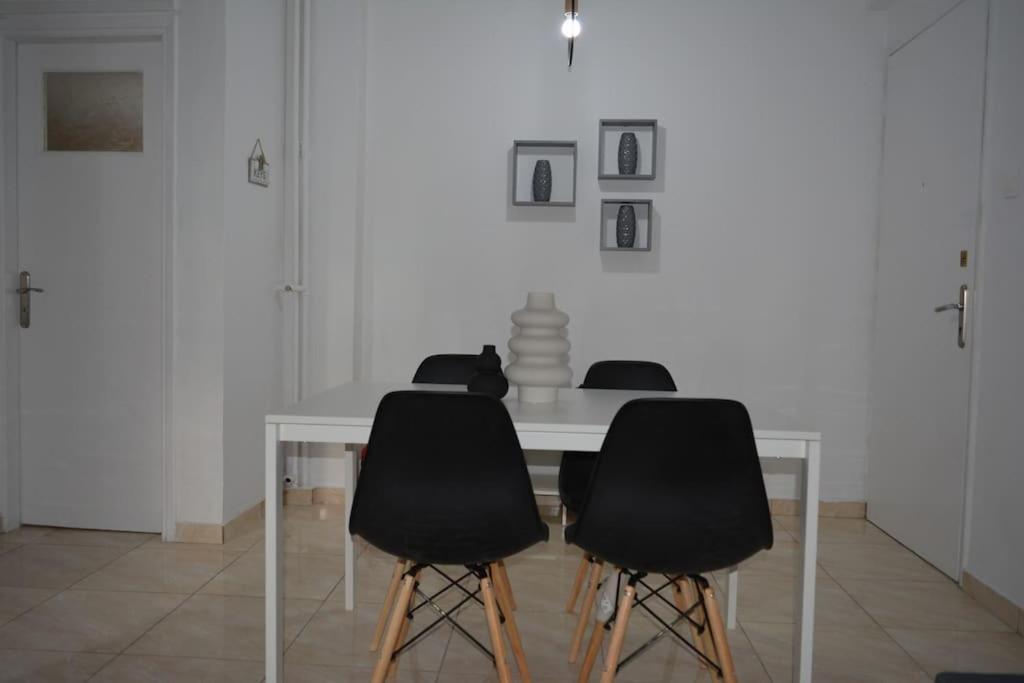 Pagrati Apartment Διαμέρισμα Παγκράτι 아테네 외부 사진